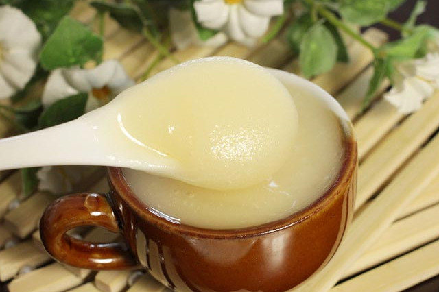 假蜂蜜真的會結(jié)晶嗎（蜂蜜結(jié)晶是真的還是假的）