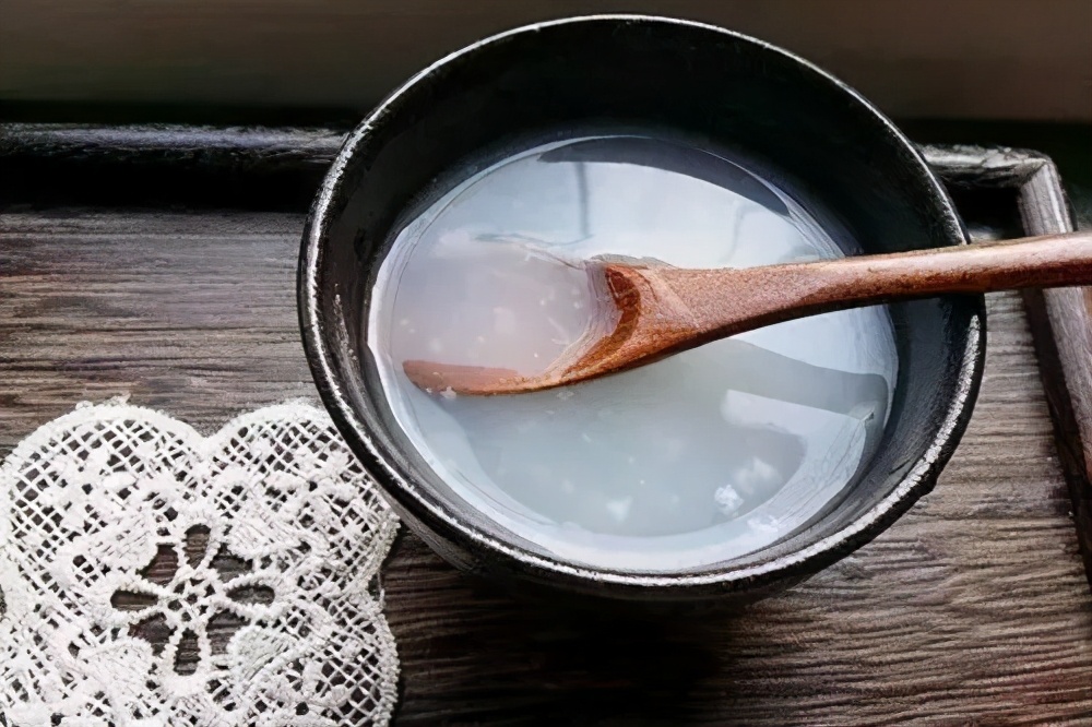 蜂蜜檸檬水解酒嗎(14種必備的解酒妙招) 蜂蜜檸檬水解酒嗎(14種必備的解酒妙招)