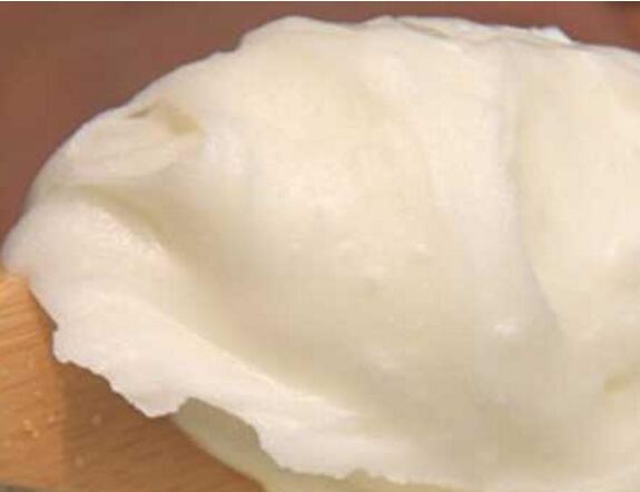 雪蜜和蜂蜜的對比（雪蜜和蜂蜜的區(qū)別）