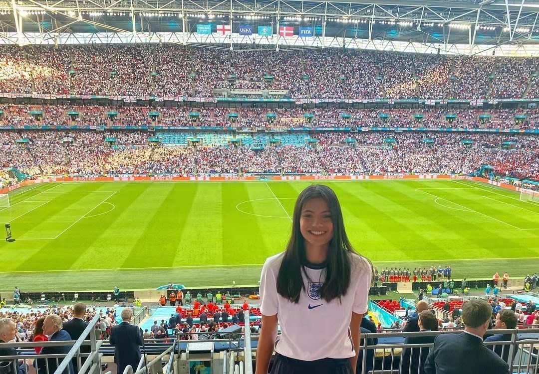 18歲華裔小將美網奪冠！高顏值被指似選美冠軍，開口東北話太親切