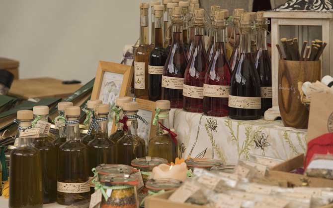 蜂蜜酒的作用與功效有哪些？不但能增強體質，而且還能美容養顏！