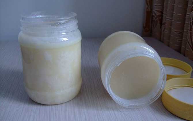 空腹喝蜂蜜水好嗎？不建議空腹喝蜂蜜水，長期空腹喝對胃腸不利！