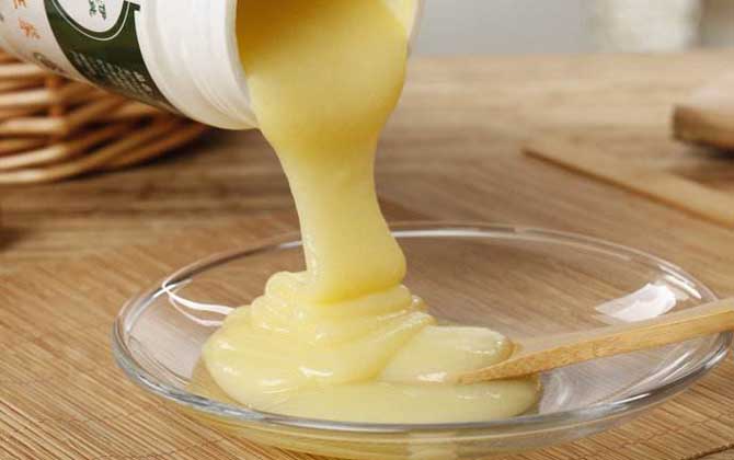 男人吃蜂王漿有什么好處？男人經(jīng)常吃蜂王漿，這8個(gè)好處跑不了！