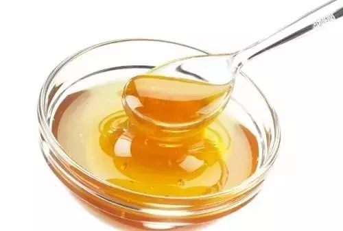 介王成功工蜂還在產(chǎn)卵如何處理（工產(chǎn)蜂群介王成功后，為何工蜂還在產(chǎn)卵）